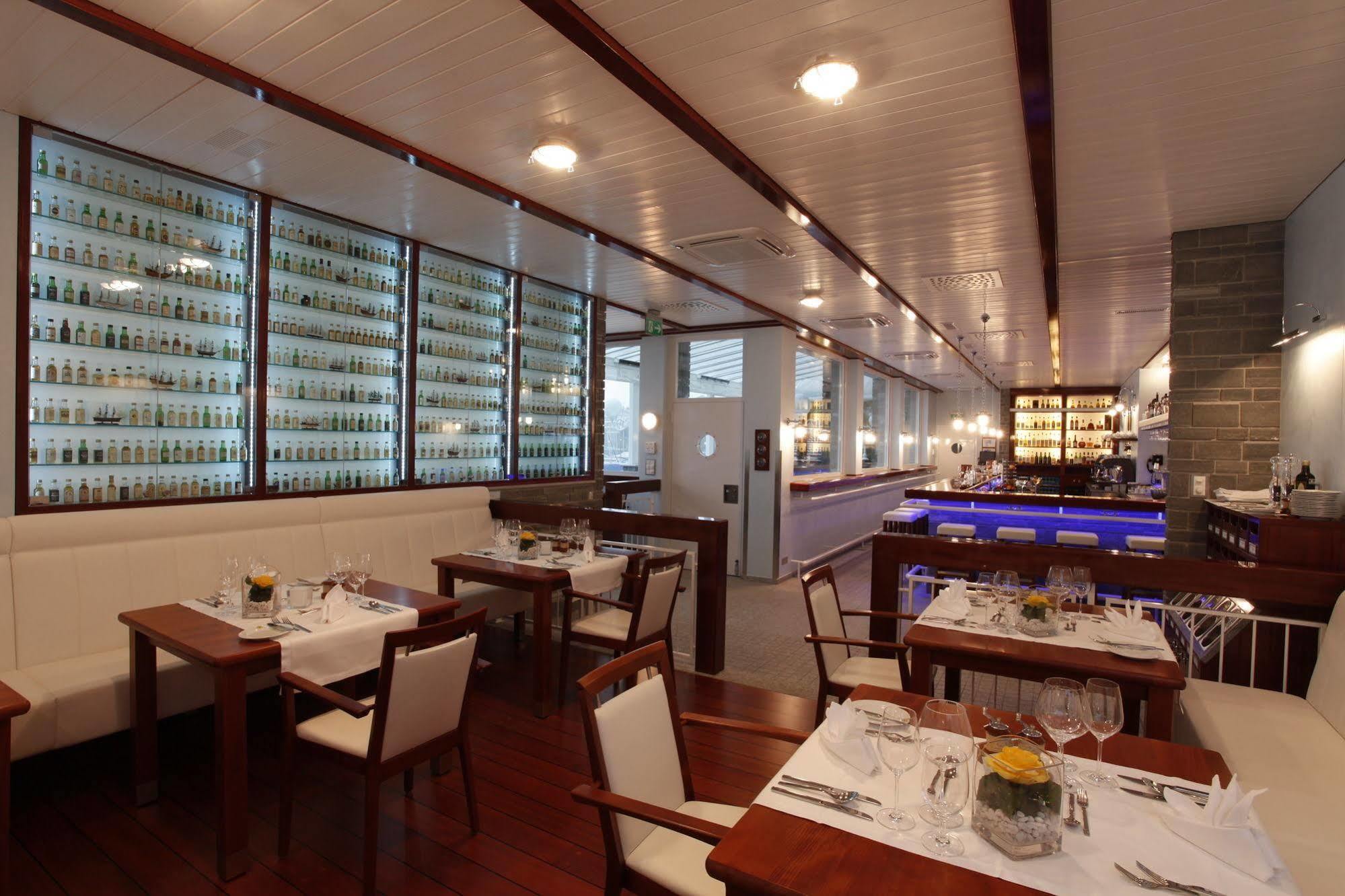Holiday Hotel Yachtsport Resort Lago Maggiore Brissago Exterior photo
