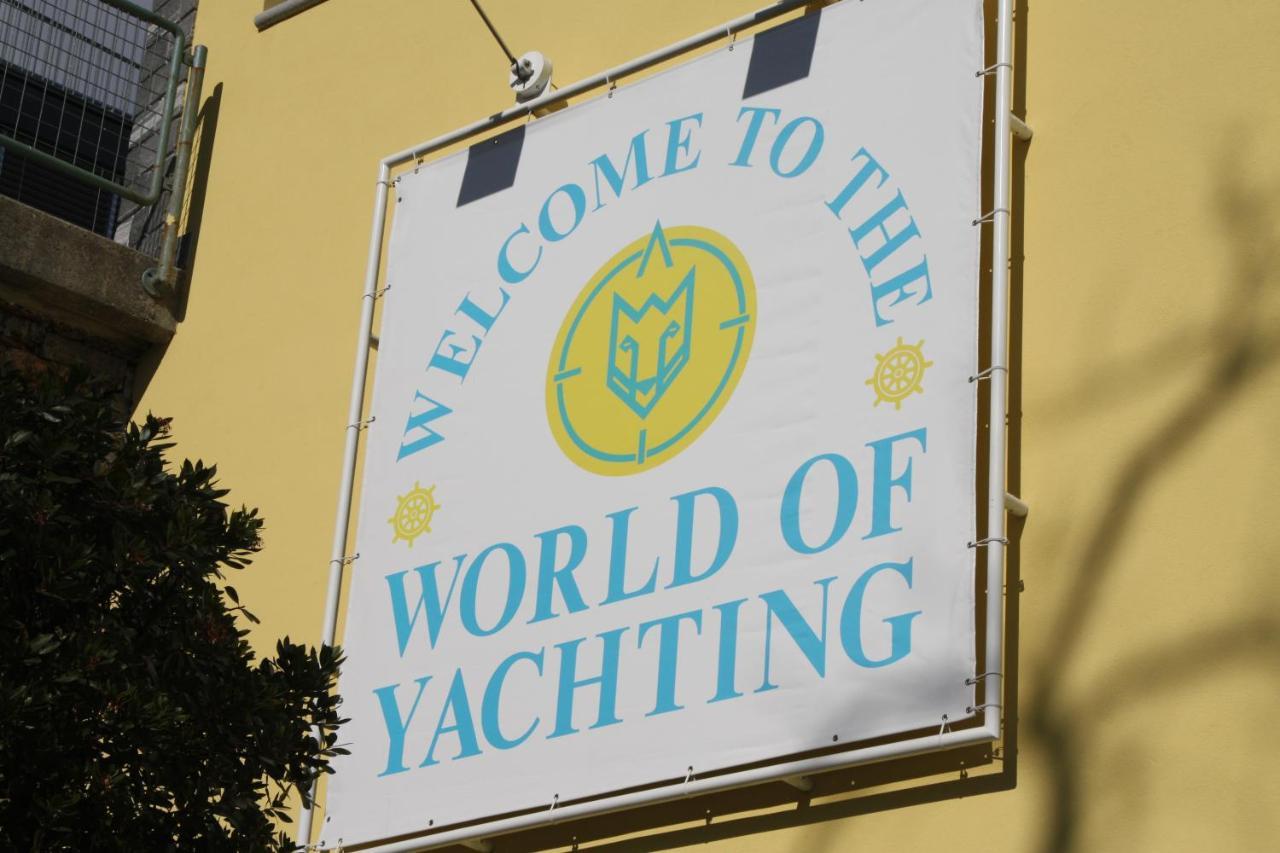 Holiday Hotel Yachtsport Resort Lago Maggiore Brissago Exterior photo